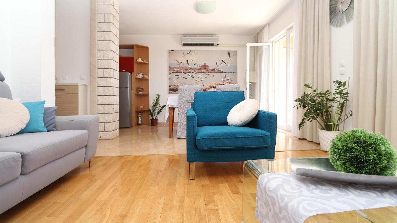 Apartments Emilija Makarska Ngoại thất bức ảnh