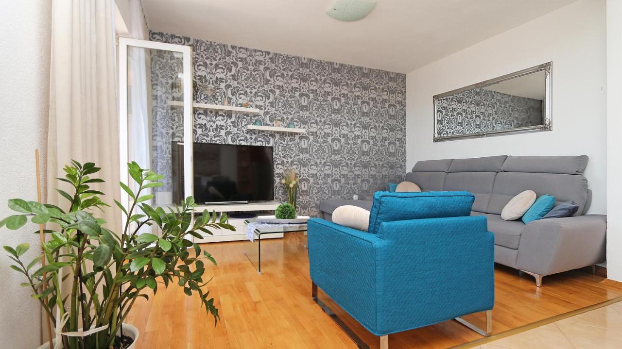 Apartments Emilija Makarska Ngoại thất bức ảnh