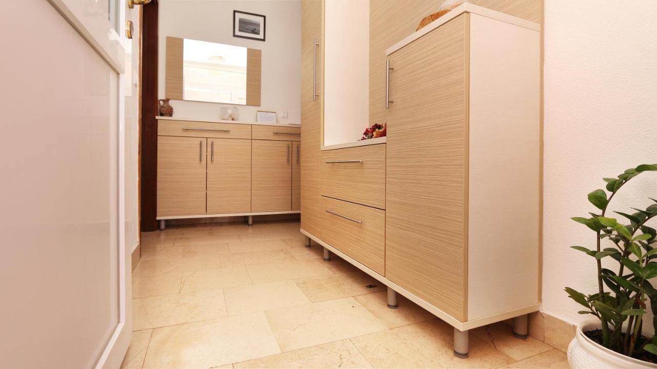 Apartments Emilija Makarska Ngoại thất bức ảnh