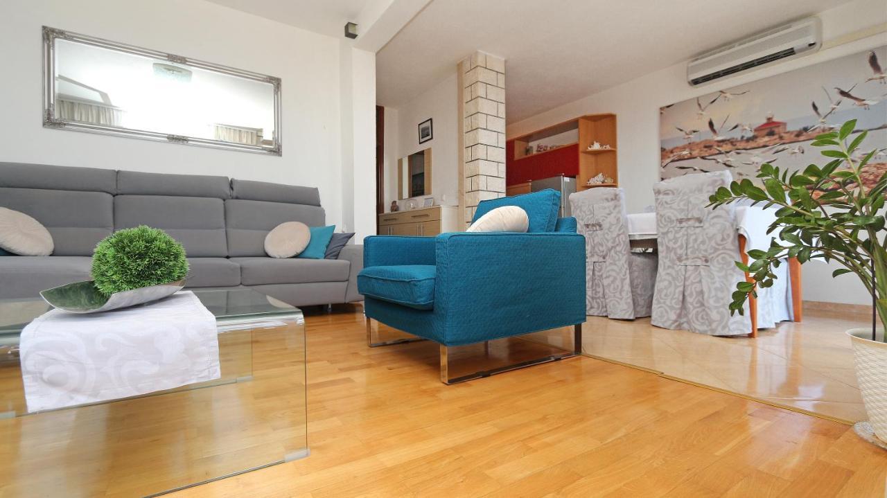 Apartments Emilija Makarska Ngoại thất bức ảnh