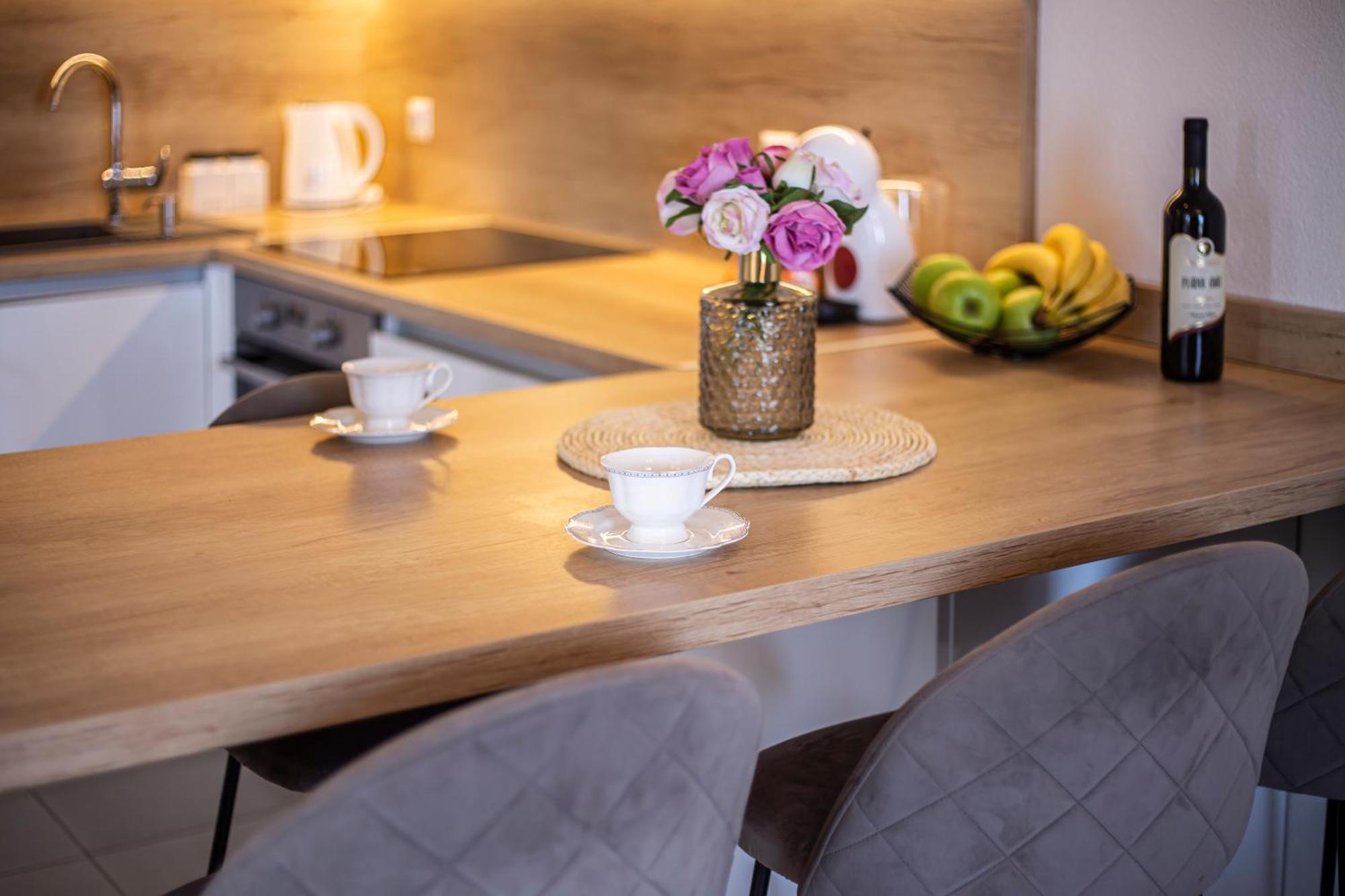 Apartments Emilija Makarska Ngoại thất bức ảnh