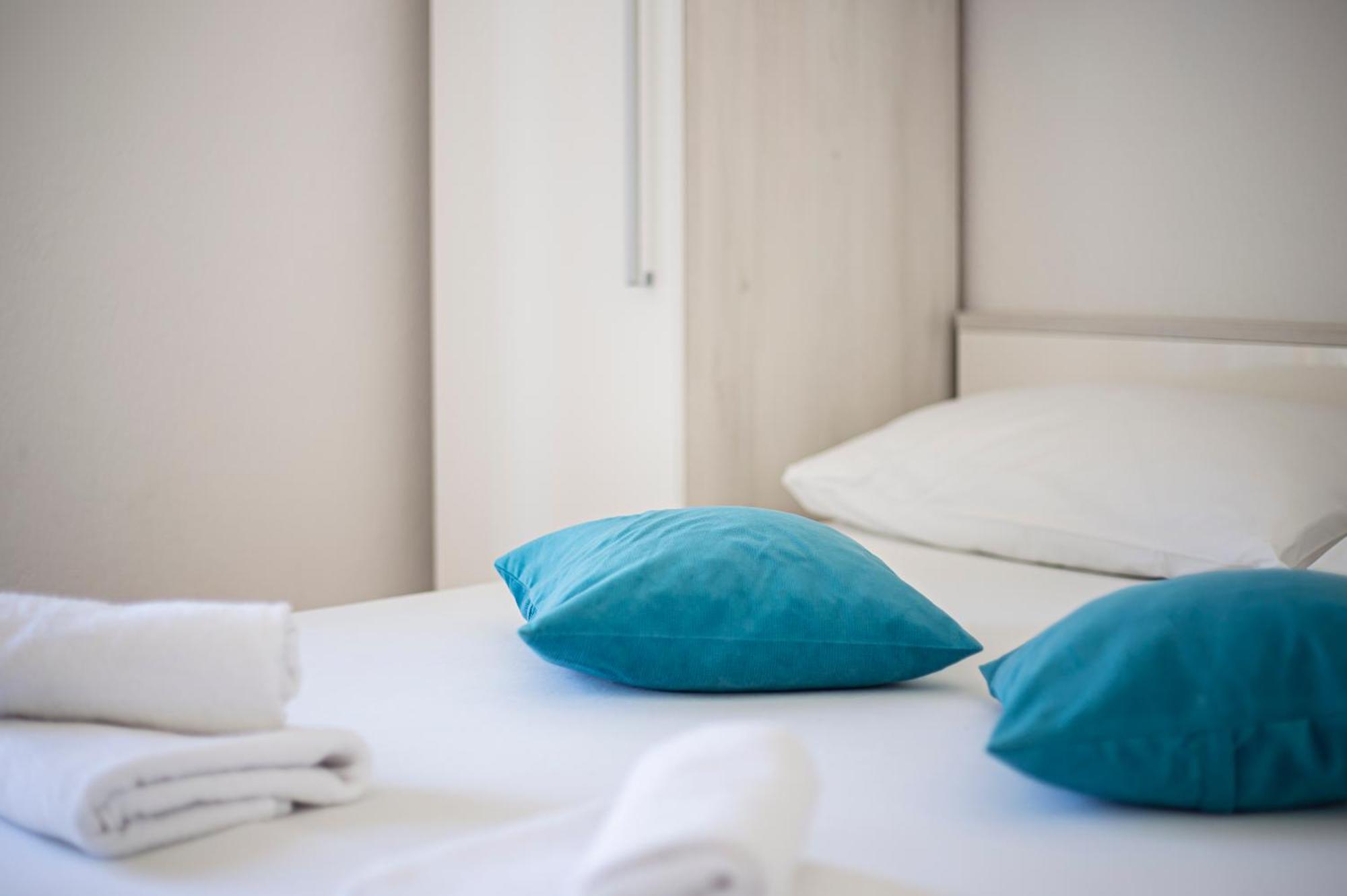 Apartments Emilija Makarska Ngoại thất bức ảnh