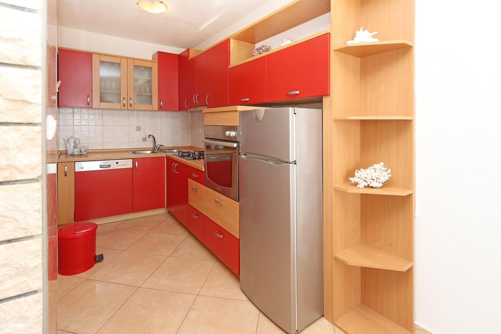 Apartments Emilija Makarska Ngoại thất bức ảnh